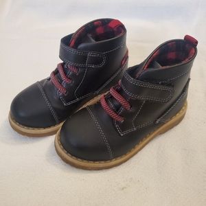 Toddler boy boots size 8